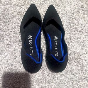 Rothy’s black pointed flats